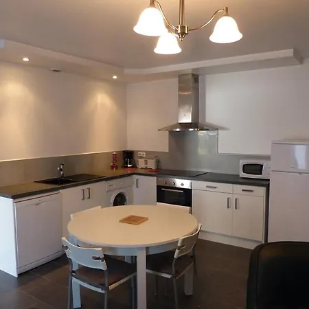 En So De Bourdet Willa *